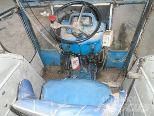Ford 7600 7600 トラクター