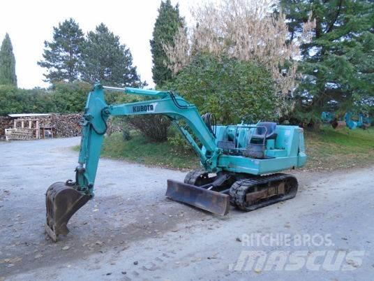Kubota kx026 kx026 ミニ油圧ショベル 7t以下（ミニユンボ・ミニディガー）