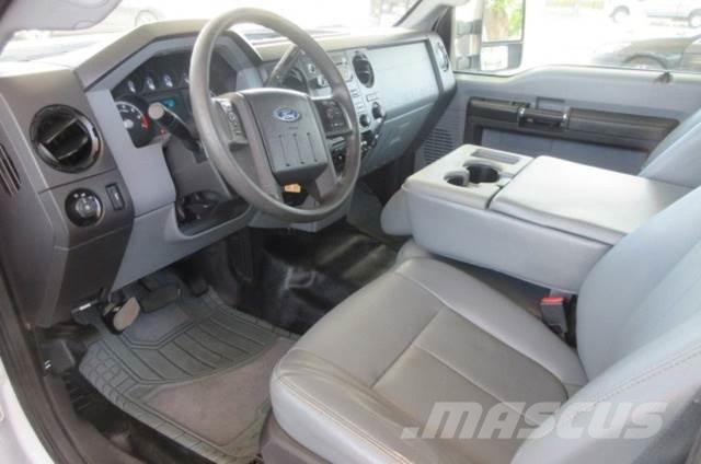Ford F250 レッカー車