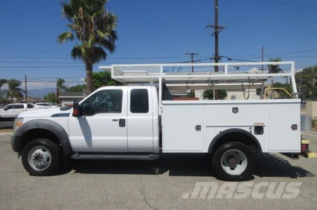 Ford F450 レッカー車