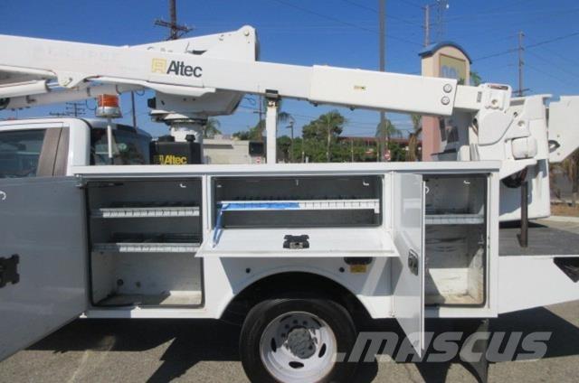 Ford F550 レッカー車
