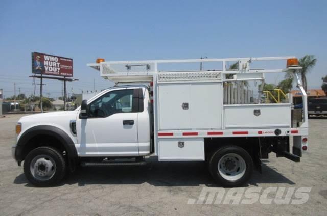 Ford F550 レッカー車