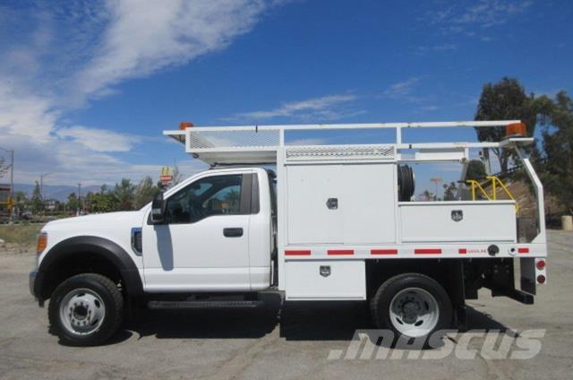 Ford F550 レッカー車