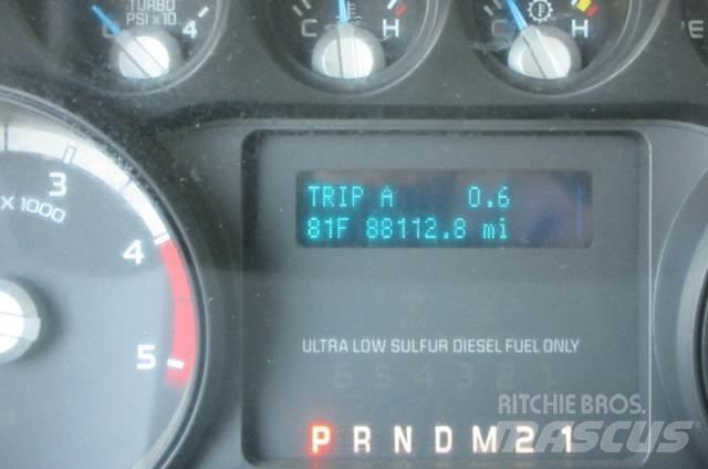 Ford F550 レッカー車