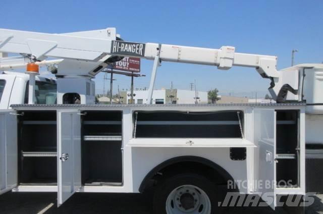 Ford F550 レッカー車