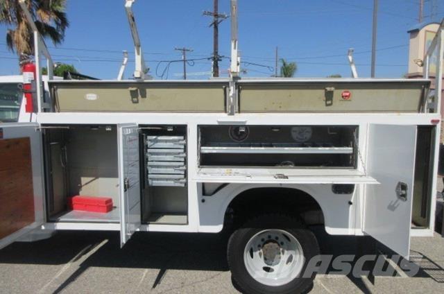 Ford F550 レッカー車