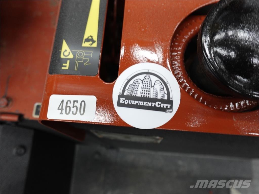Ditch Witch 3700 トレンチャー