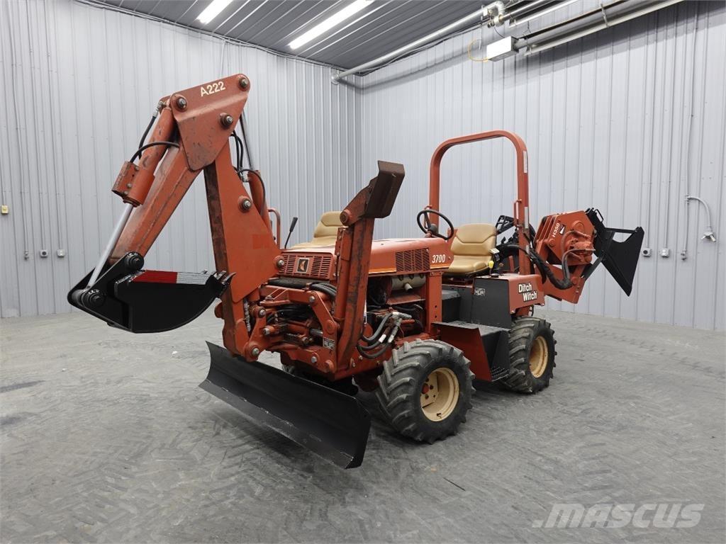 Ditch Witch 3700 トレンチャー