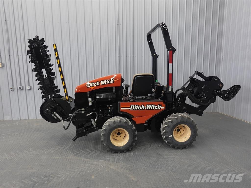 Ditch Witch 420SX トレンチャー