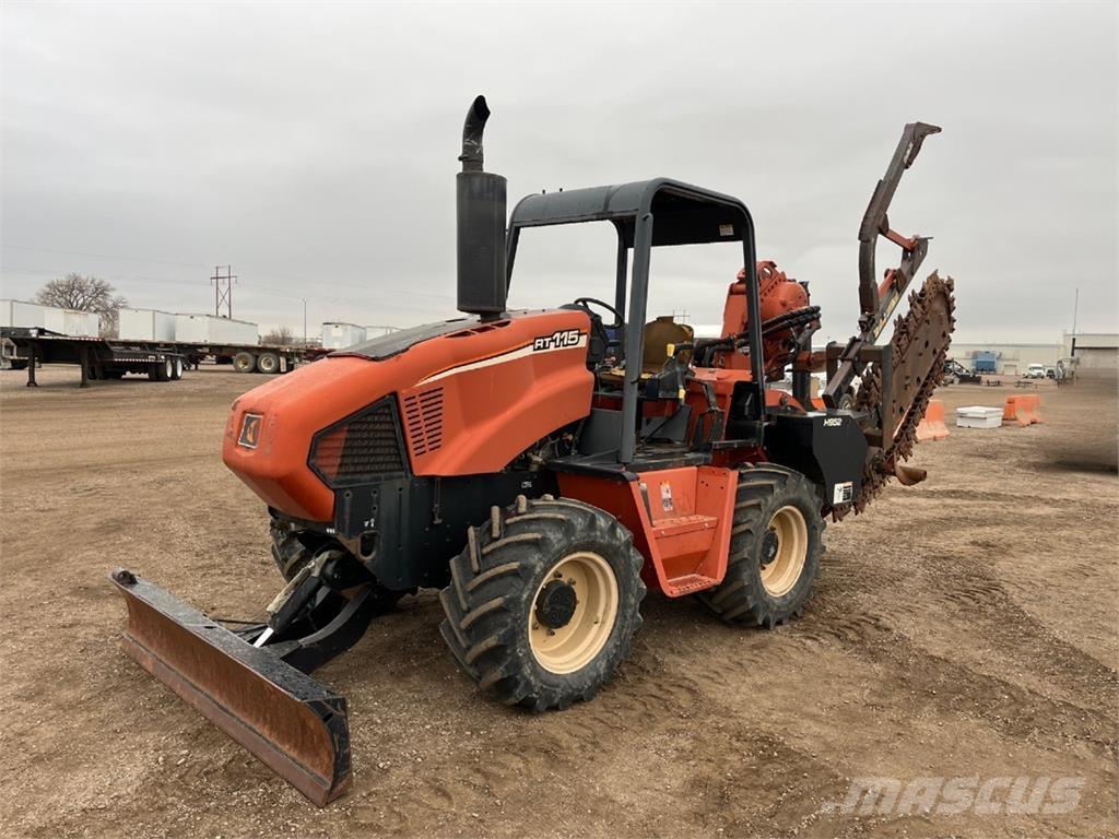 Ditch Witch RT115 トレンチャー