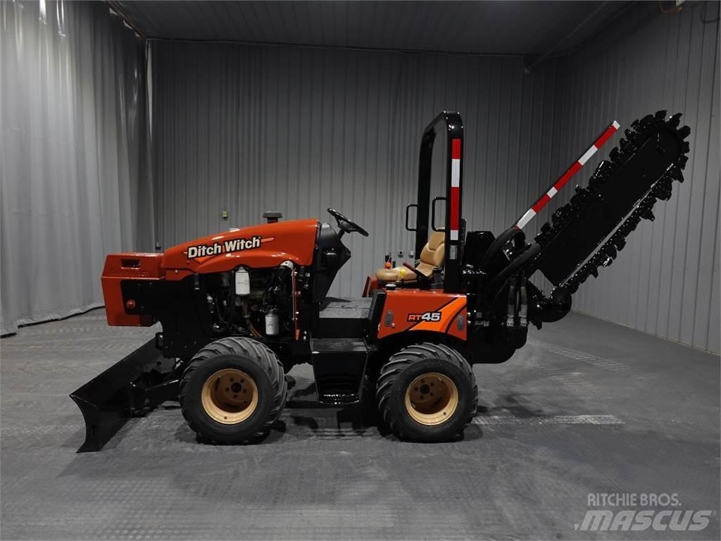 Ditch Witch rt45 トレンチャー