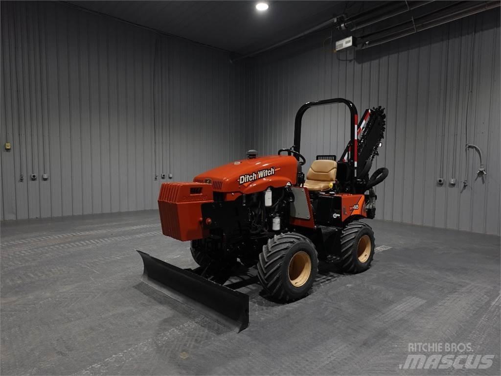 Ditch Witch rt45 トレンチャー