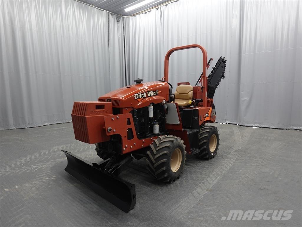 Ditch Witch rt45 トレンチャー