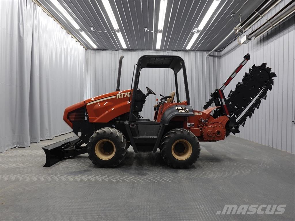 Ditch Witch RT70M トレンチャー