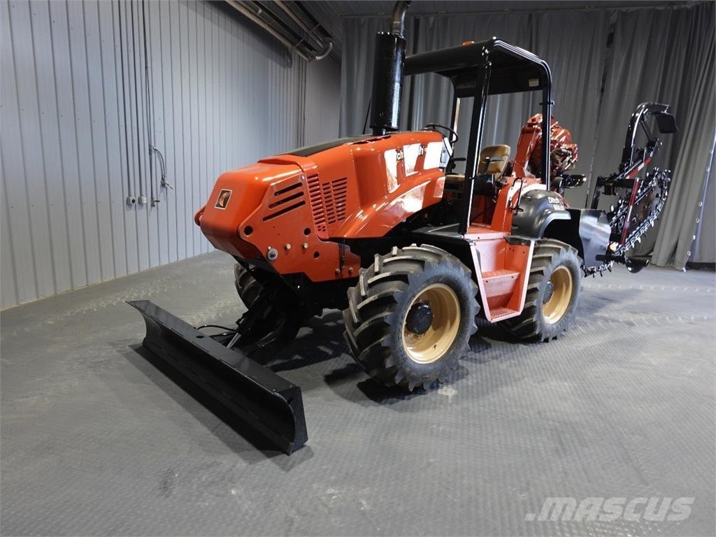 Ditch Witch RT95 トレンチャー