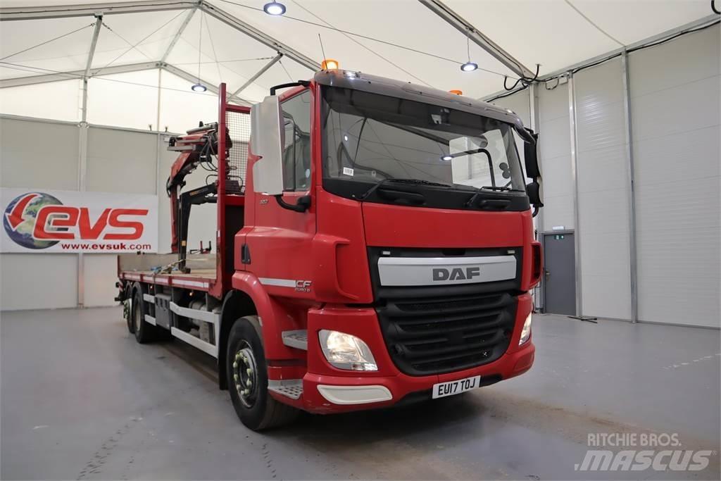 DAF CF 320 ラフテレーンクレーン