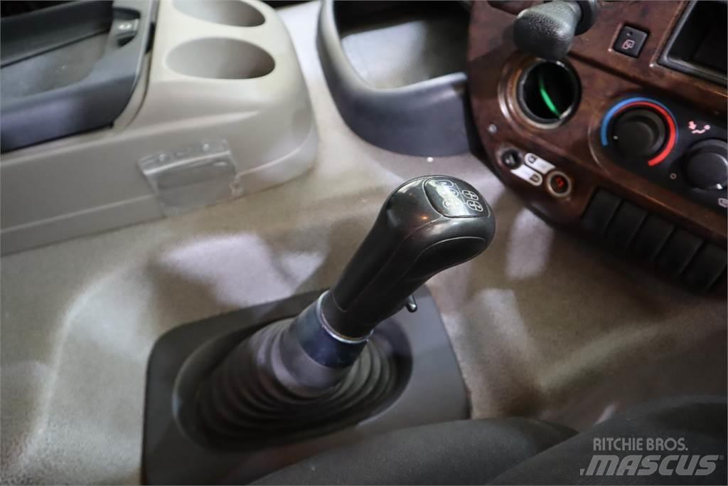 DAF CF FAN 75.310 冷蔵コンテナ