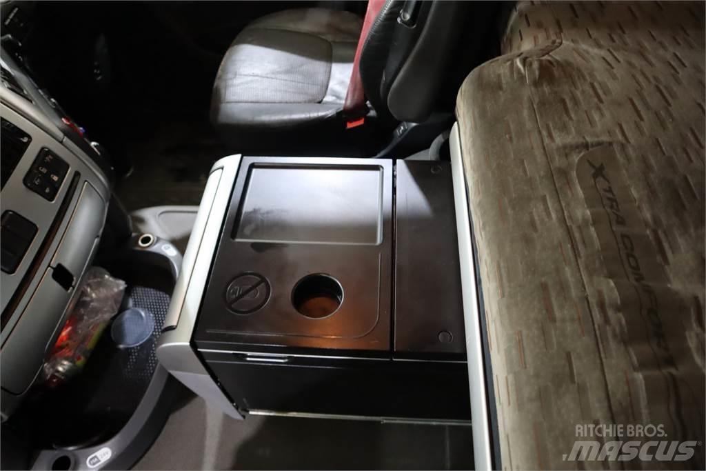 DAF XF 460 FTG 中古トラクターヘッド | トレーラーヘッド