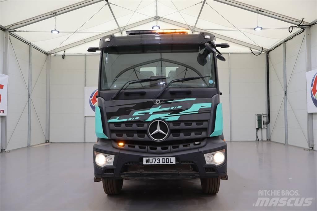 Mercedes-Benz AROCS 3240 ダンプ