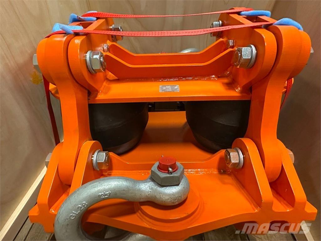  Finaros その他昇降機・クレーン