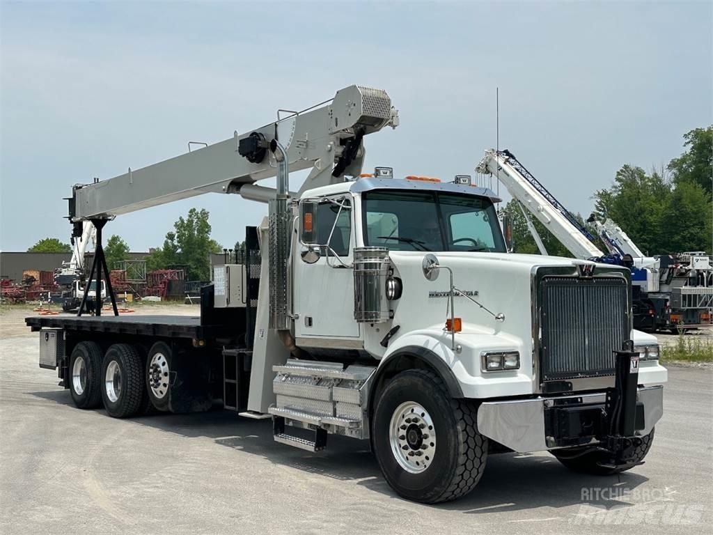 National 8100D クレーントラック、ユニック車