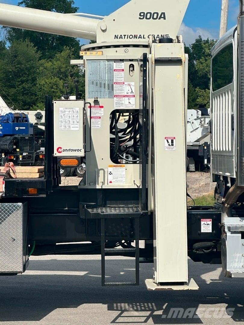 National 900A クレーントラック、ユニック車