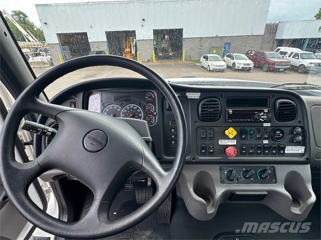 National 900A クレーントラック、ユニック車