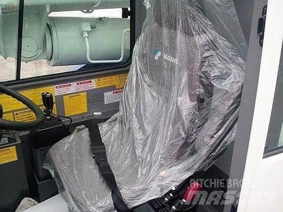 Tadano GR-350XL ラフテレーンクレーン