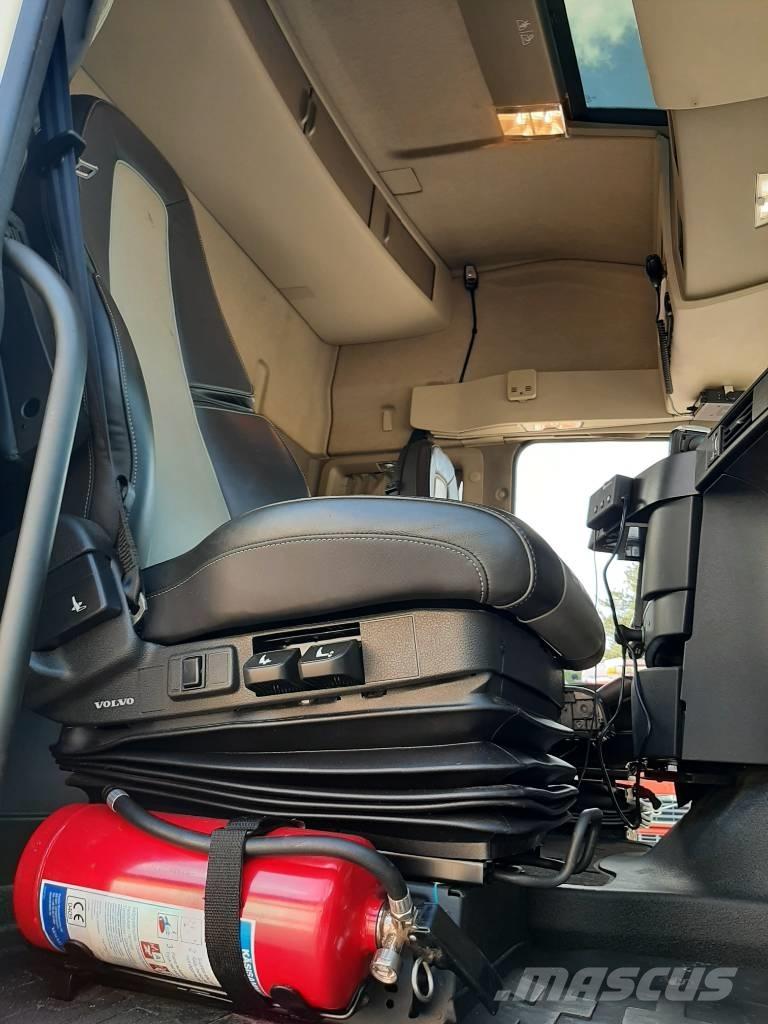 Volvo FH 16 木材トラック