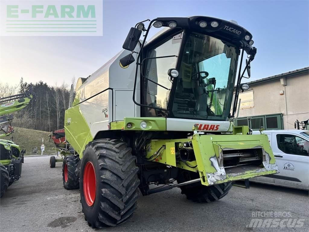 CLAAS tucano 430 コンバイン