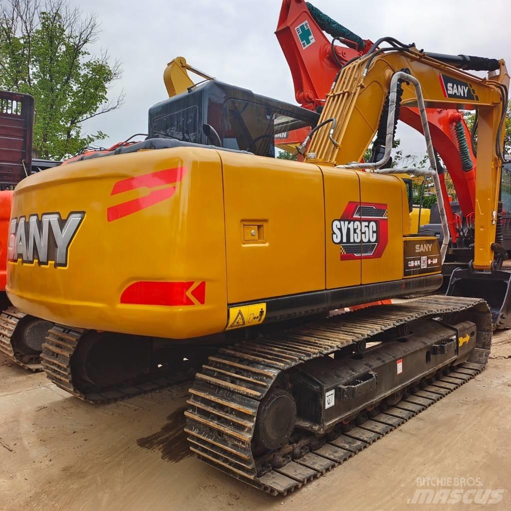 Sany SY 135 C 大型油圧ショベル12t以上（パワーショベル・ユンボ）