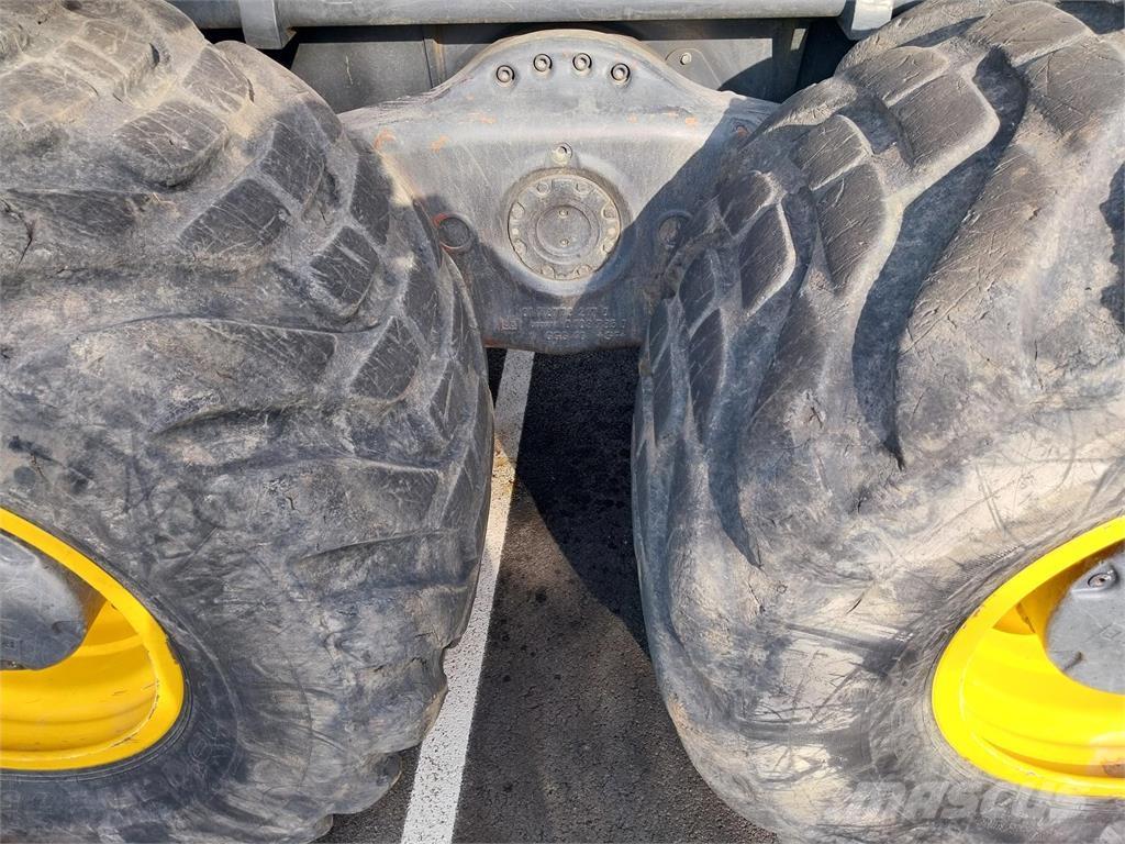 Ponsse BEAR ハーベスター