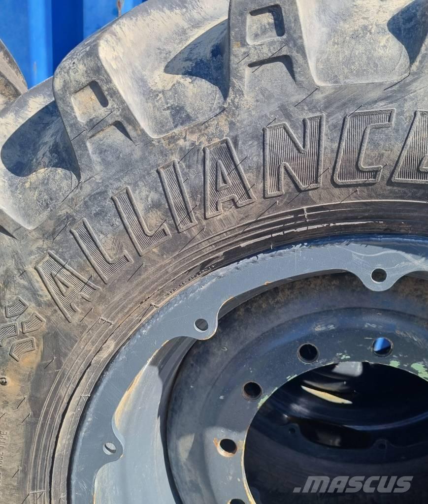 Alliance Forestry タイヤ、ホイル、リム
