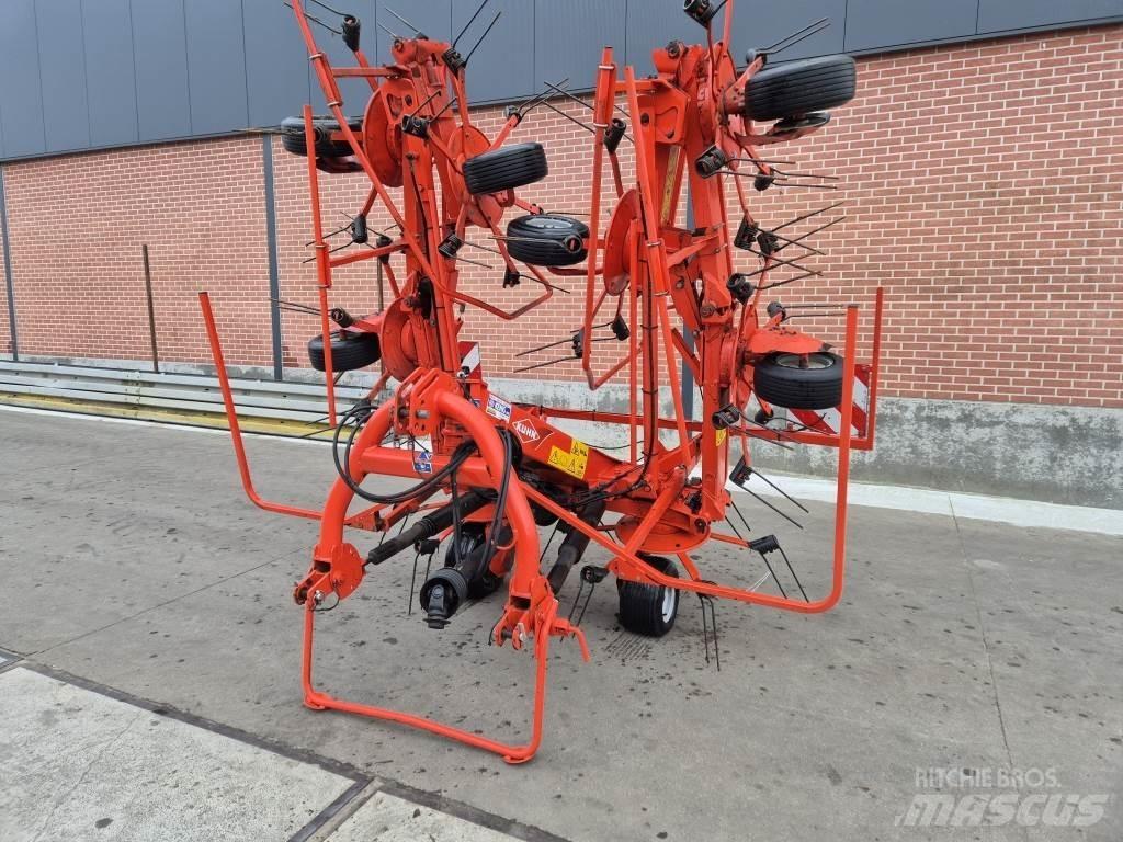 Kuhn 8702 テッダー・テッダーレーキ