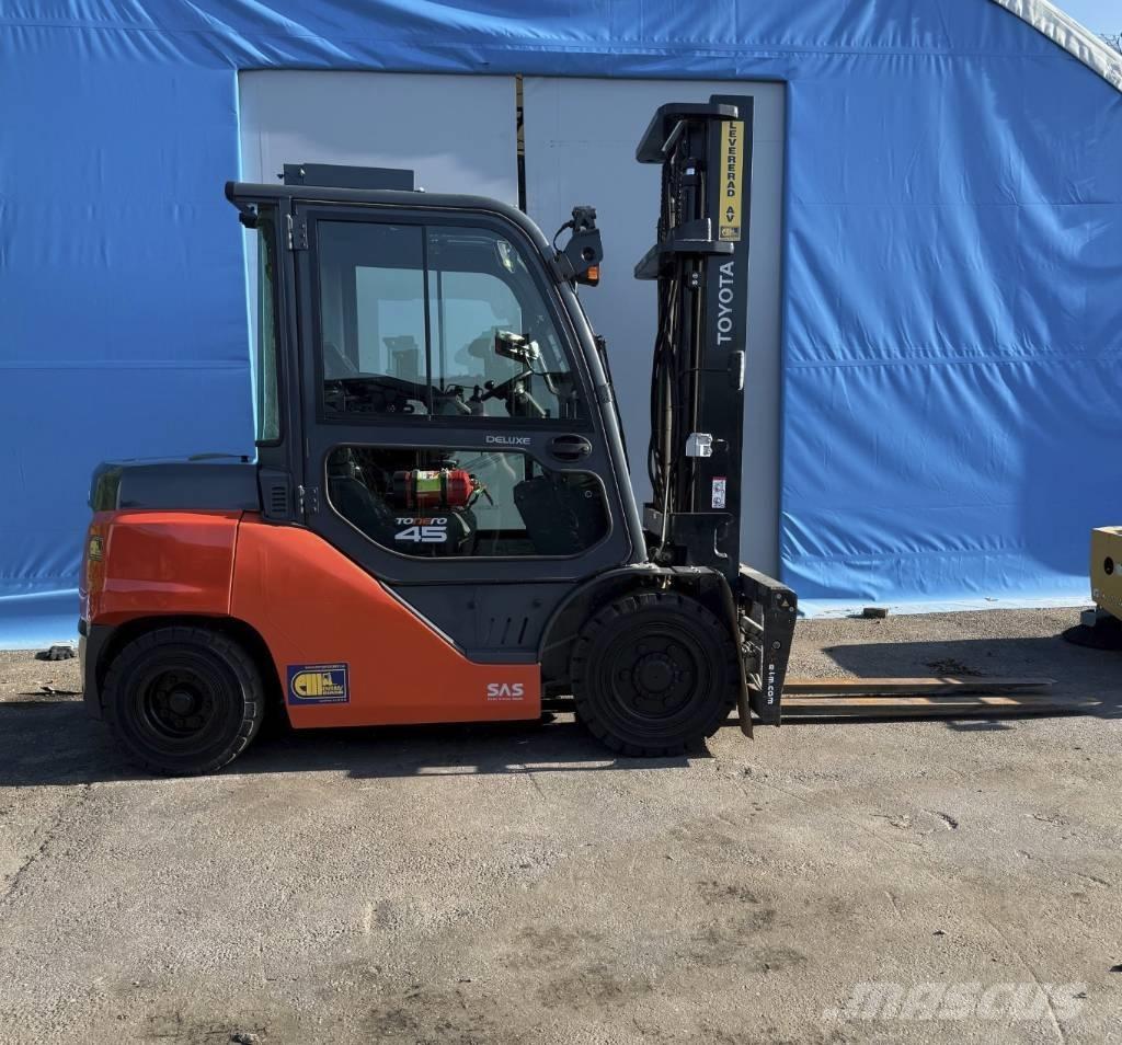 Toyota truck 8 FD40N ディーゼル・軽油