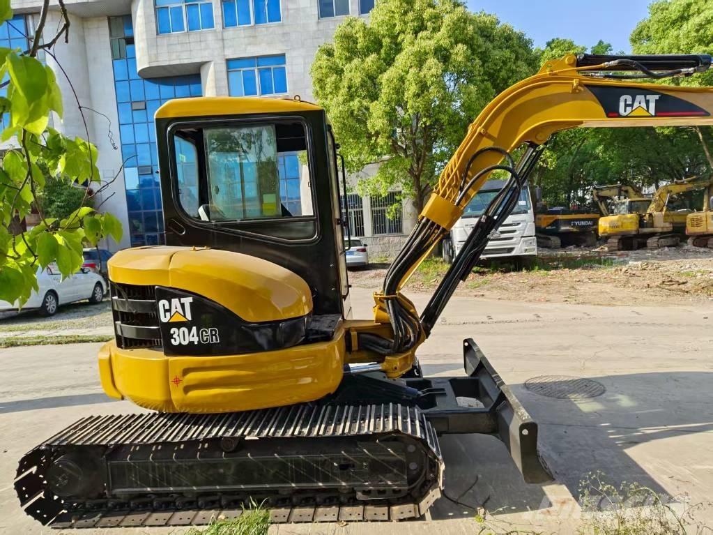 CAT 304 CR ミニ油圧ショベル 7t以下（ミニユンボ・ミニディガー）