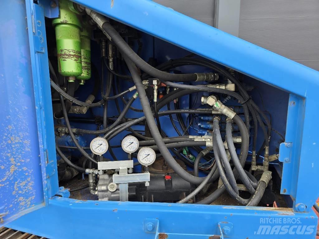 Aichi SR 21 A ブームリフト　直伸型
