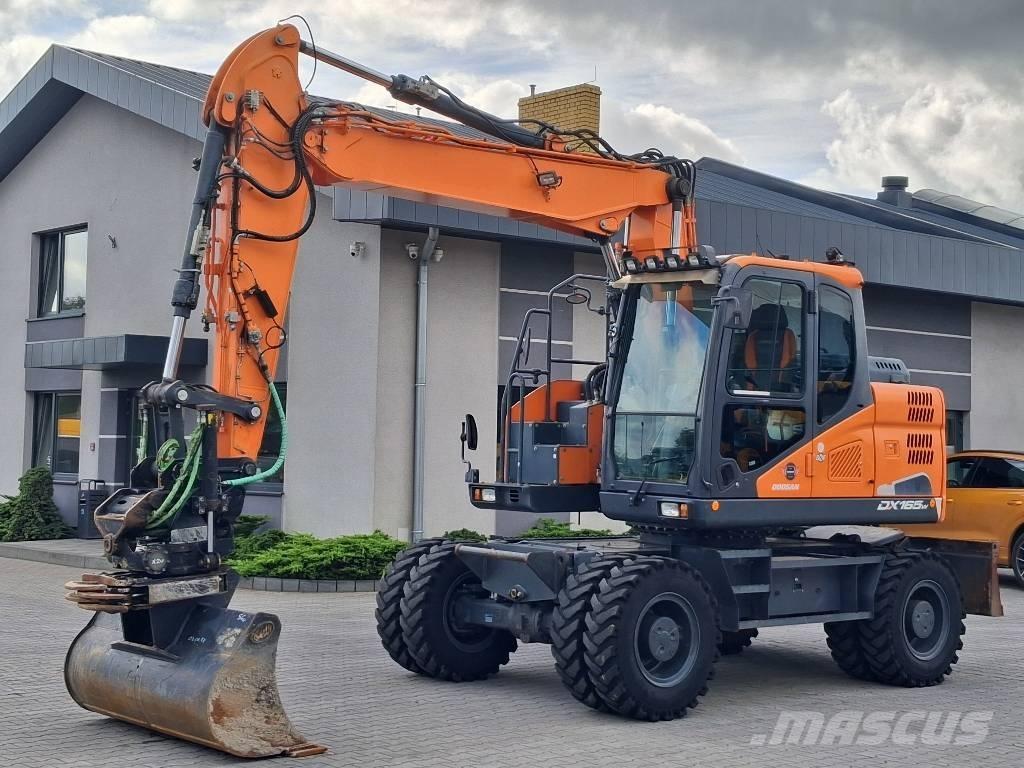 Doosan DX 165 W-5 ホイール式油圧ショベル（パワーショベル・ユンボ・バックホー）