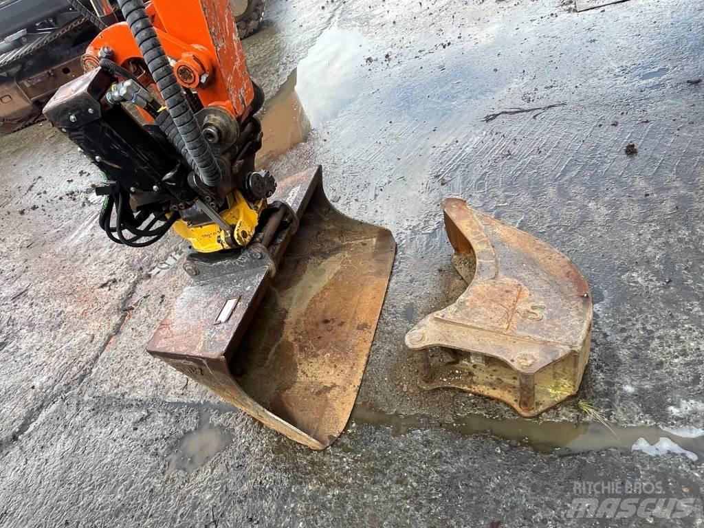 Hitachi ZX 38 U-5 A ミニ油圧ショベル 7t以下（ミニユンボ・ミニディガー）