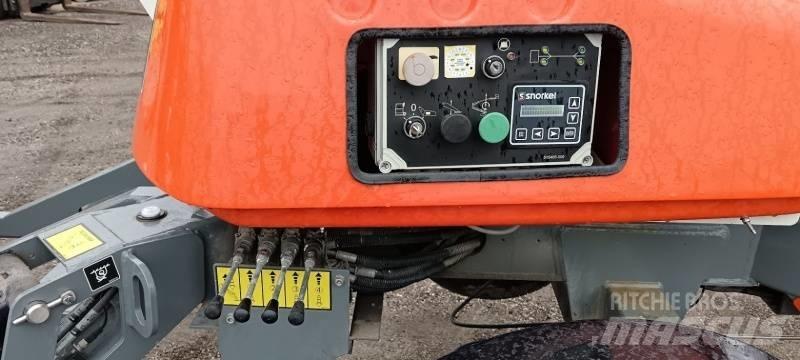Snorkel TL 37 J 高所作業台付トレーラー