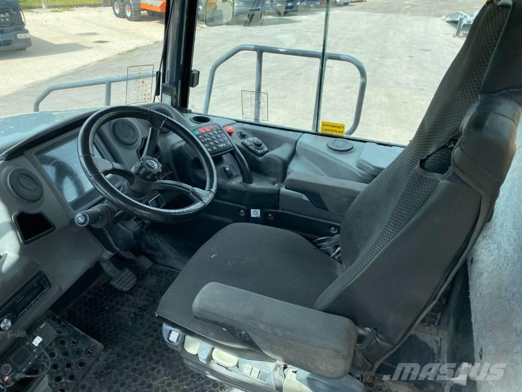 Bell ADT B30E アーティキュレート式ダンプトラック