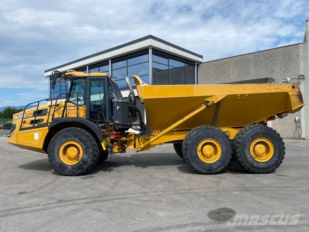 Bell ADT B30E アーティキュレート式ダンプトラック