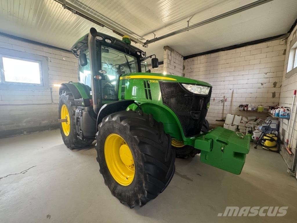 John Deere 7230 R トラクター