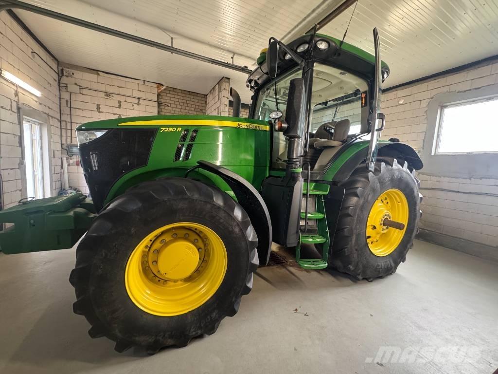 John Deere 7230 R トラクター