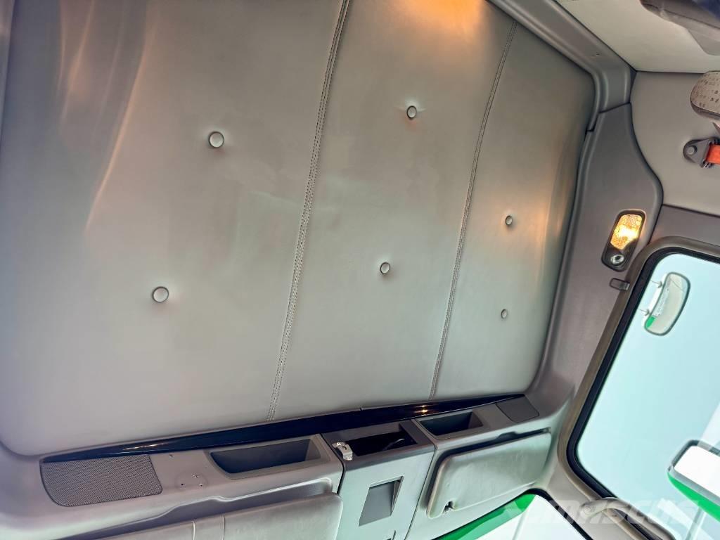 Kenworth T 800 中古トラクターヘッド | トレーラーヘッド