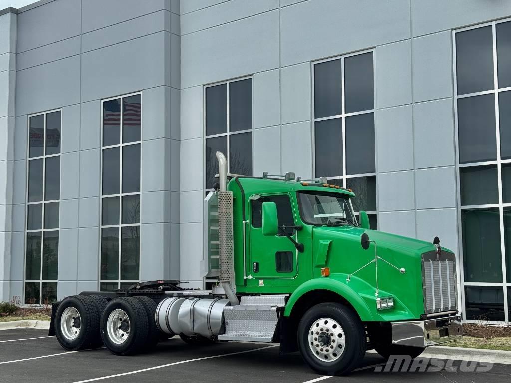 Kenworth T 800 中古トラクターヘッド | トレーラーヘッド
