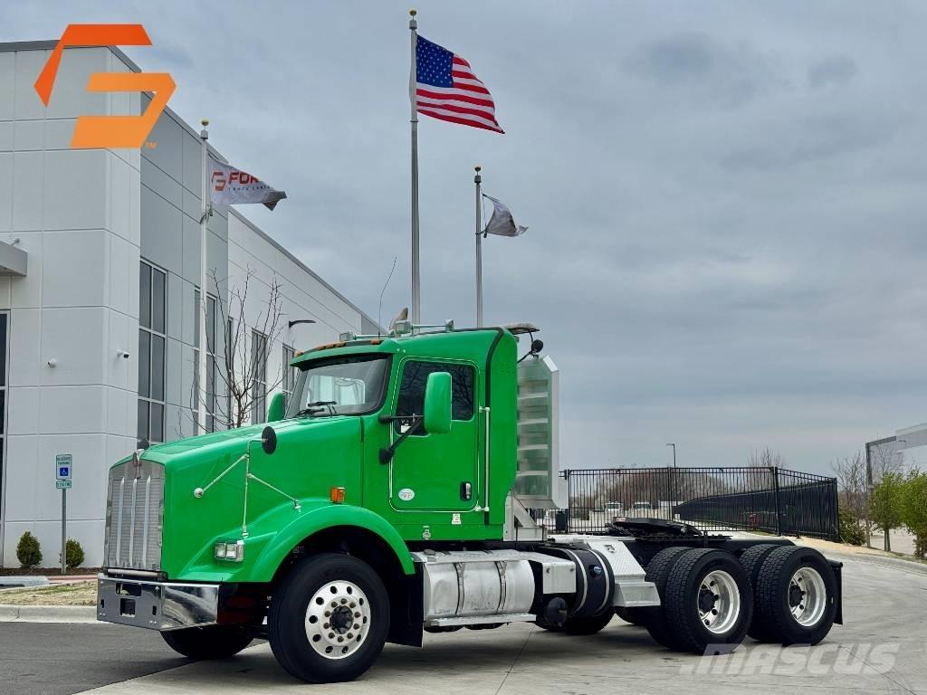 Kenworth T 800 中古トラクターヘッド | トレーラーヘッド