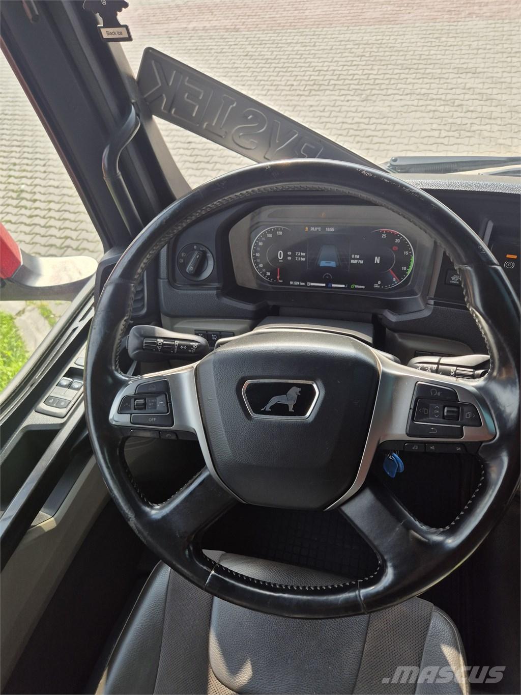 MAN TGX 26.580 木材トラック
