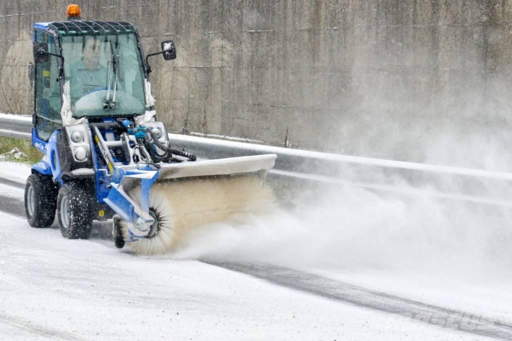 Multione 2.3 EFI 多目的ローダー