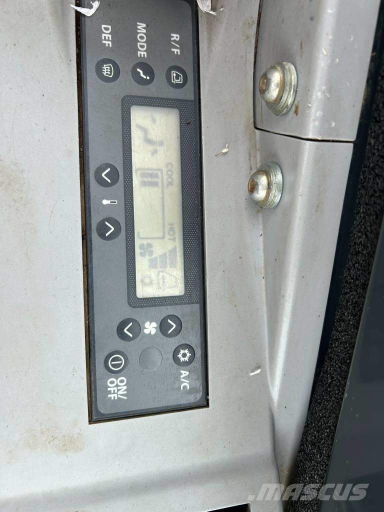 Hitachi ZX 48 U-6 ミニ油圧ショベル 7t以下（ミニユンボ・ミニディガー）